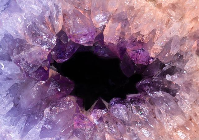 Science fair project - Geode Rock Borax Crystal